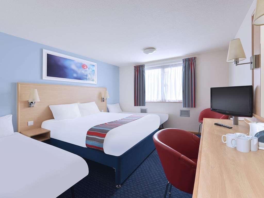 Travelodge Rugeley Room photo